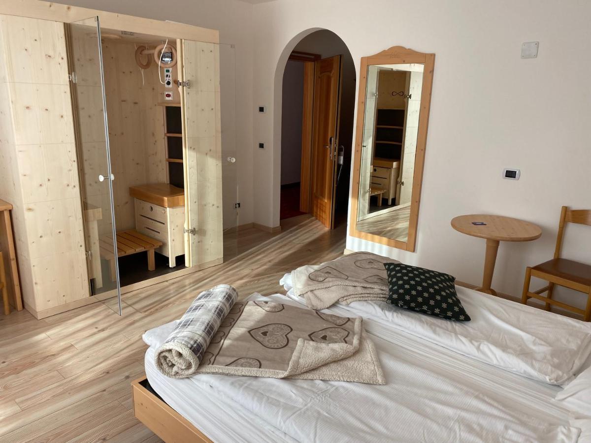 Hotel Europa Поцца-ди-Фасса Экстерьер фото
